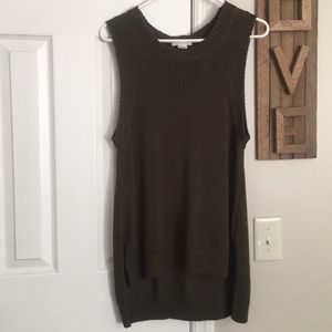 Sleeveless sweater. H&M  M